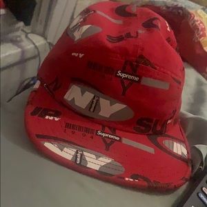 Supreme New York red hat